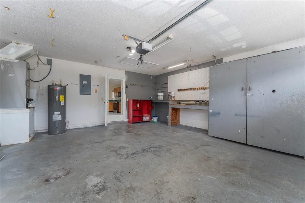For Sale: $430,000 (3 beds, 2 baths, 1598 Square Feet)