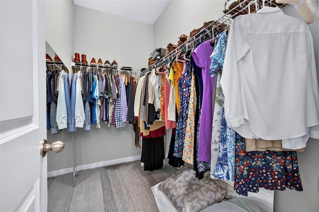 For Sale: $345,000 (3 beds, 2 baths, 1789 Square Feet)