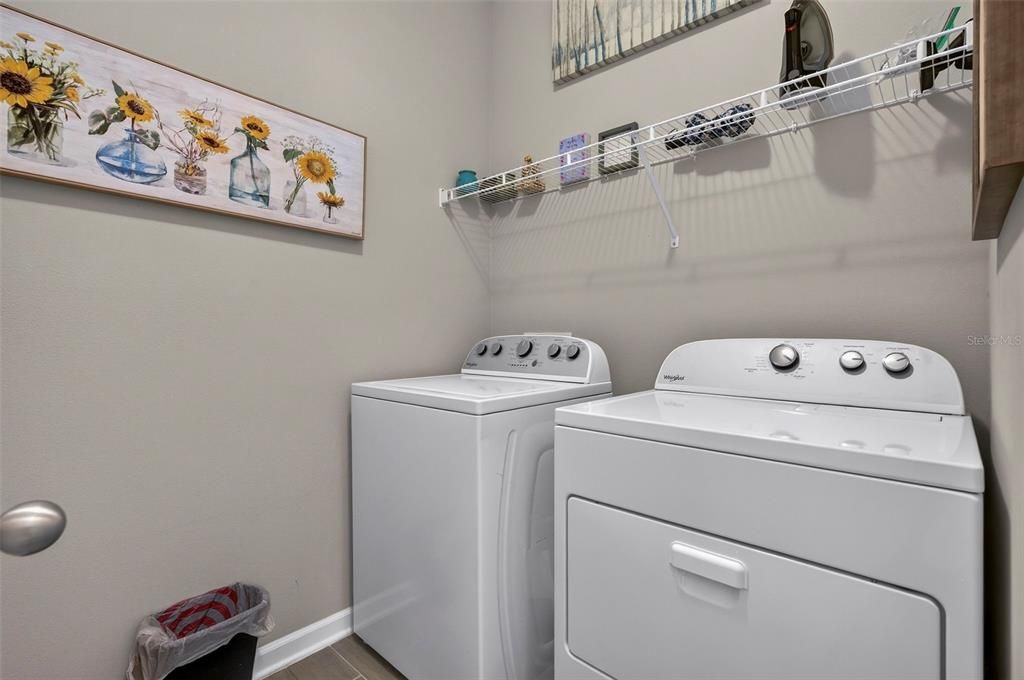 For Sale: $345,000 (3 beds, 2 baths, 1789 Square Feet)