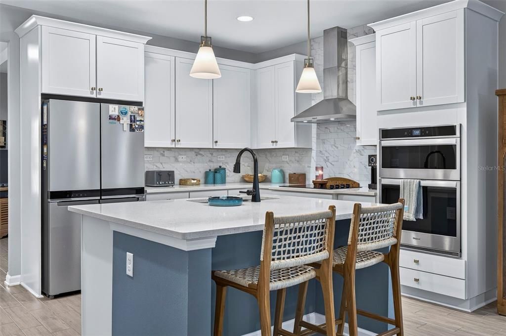 For Sale: $345,000 (3 beds, 2 baths, 1789 Square Feet)