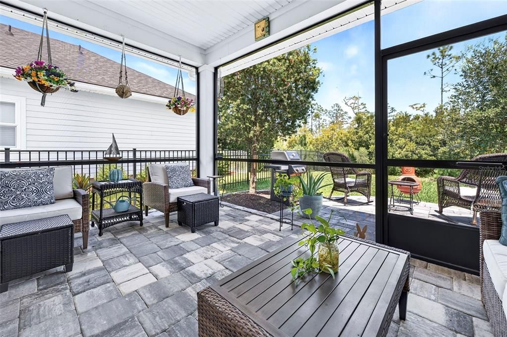 For Sale: $345,000 (3 beds, 2 baths, 1789 Square Feet)
