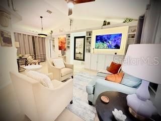 For Rent: $3,500 (3 beds, 2 baths, 1672 Square Feet)