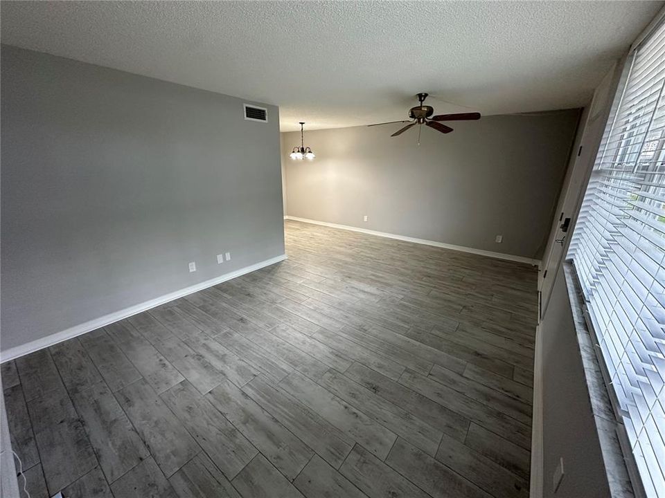 For Rent: $1,650 (1 beds, 1 baths, 825 Square Feet)