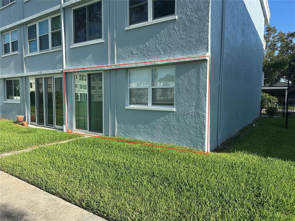 For Rent: $1,650 (1 beds, 1 baths, 825 Square Feet)
