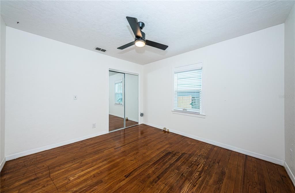 En Venta: $319,000 (2 camas, 2 baños, 1136 Pies cuadrados)