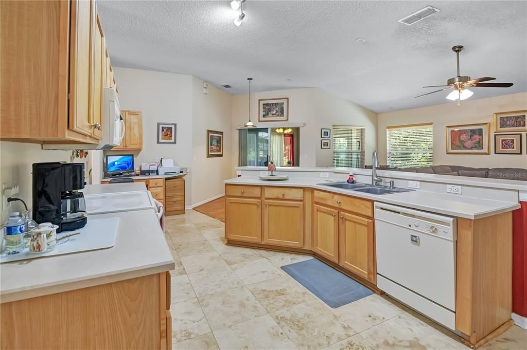 For Sale: $350,000 (4 beds, 2 baths, 2332 Square Feet)