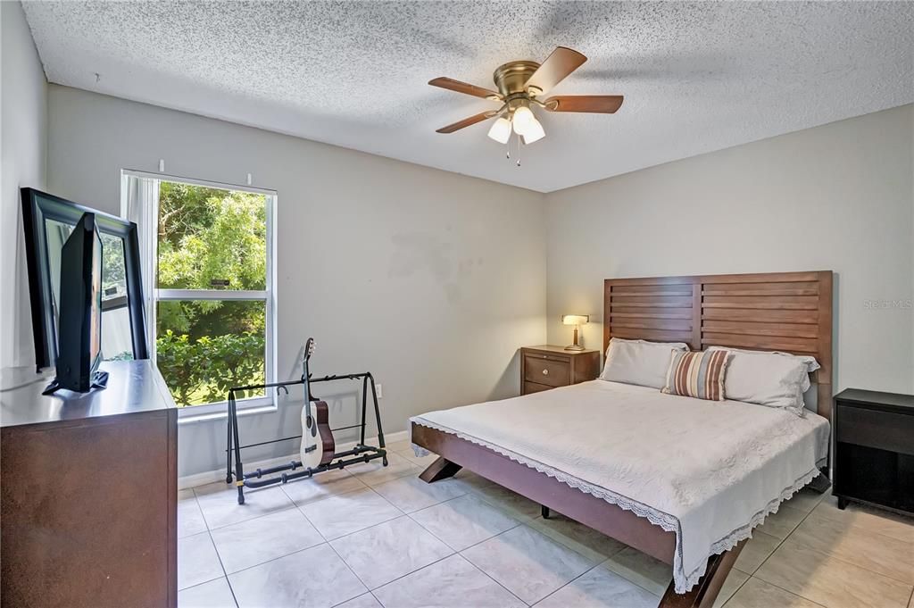 For Sale: $350,000 (4 beds, 2 baths, 2332 Square Feet)
