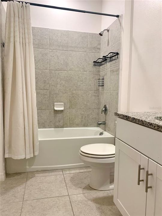 В аренду: $2,000 (3 спален, 2 ванн, 1650 Квадратных фут)