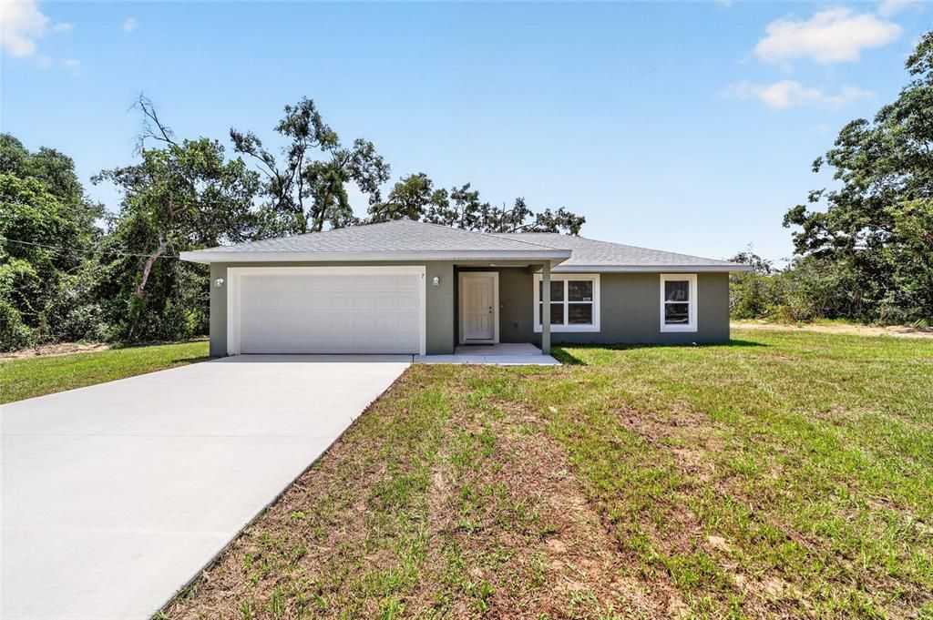 For Sale: $259,900 (3 beds, 2 baths, 1304 Square Feet)