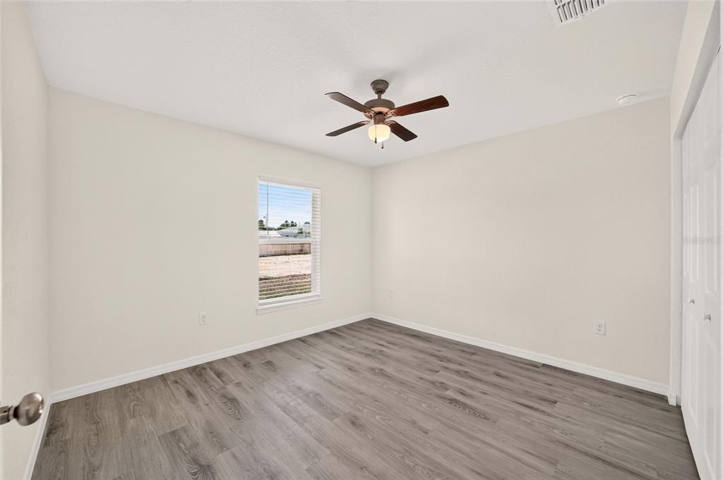 For Sale: $259,900 (3 beds, 2 baths, 1304 Square Feet)