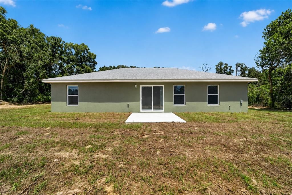 For Sale: $259,900 (3 beds, 2 baths, 1304 Square Feet)