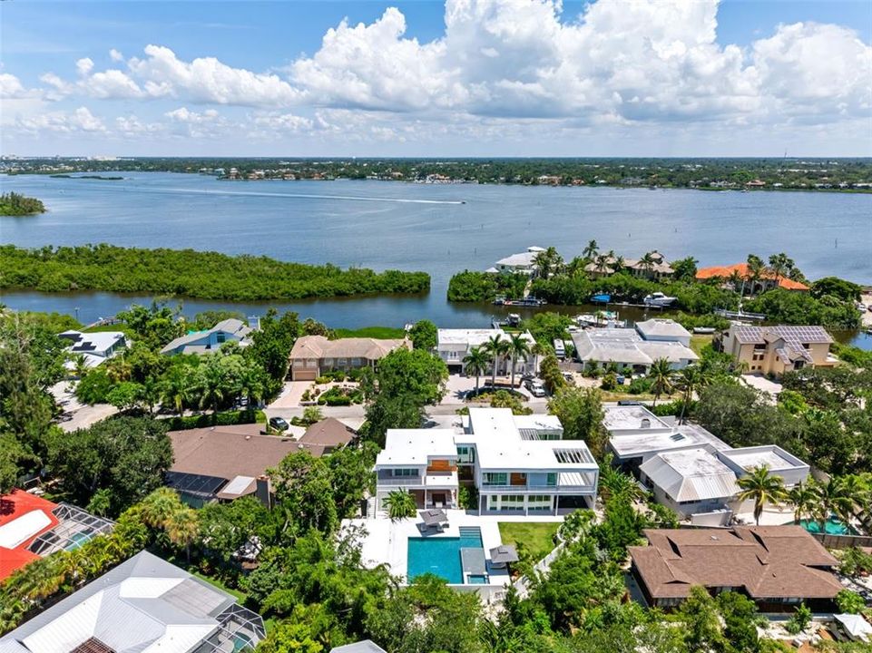 For Sale: $6,300,000 (5 beds, 4 baths, 4841 Square Feet)