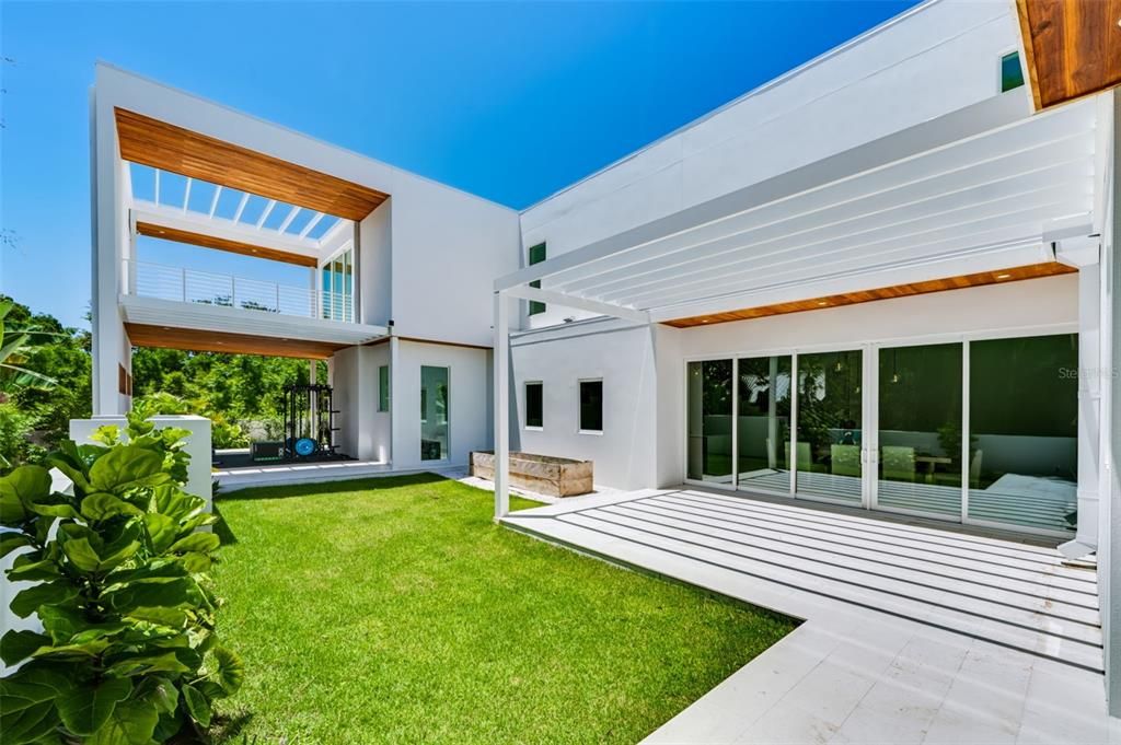 For Sale: $6,300,000 (5 beds, 4 baths, 4841 Square Feet)