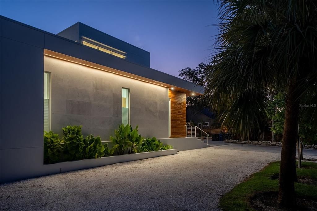 For Sale: $6,300,000 (5 beds, 4 baths, 4841 Square Feet)