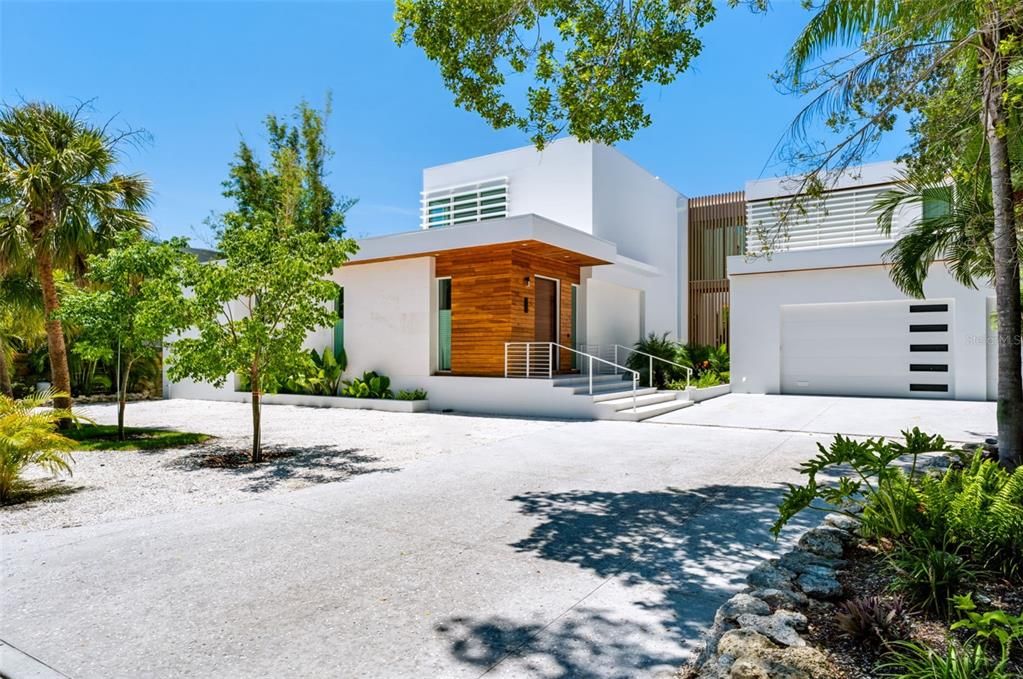 For Sale: $6,300,000 (5 beds, 4 baths, 4841 Square Feet)