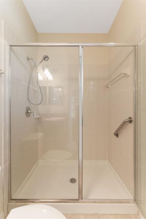 En Venta: $445,000 (4 camas, 3 baños, 2735 Pies cuadrados)