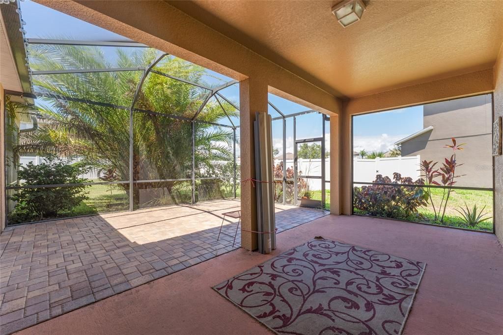 En Venta: $445,000 (4 camas, 3 baños, 2735 Pies cuadrados)