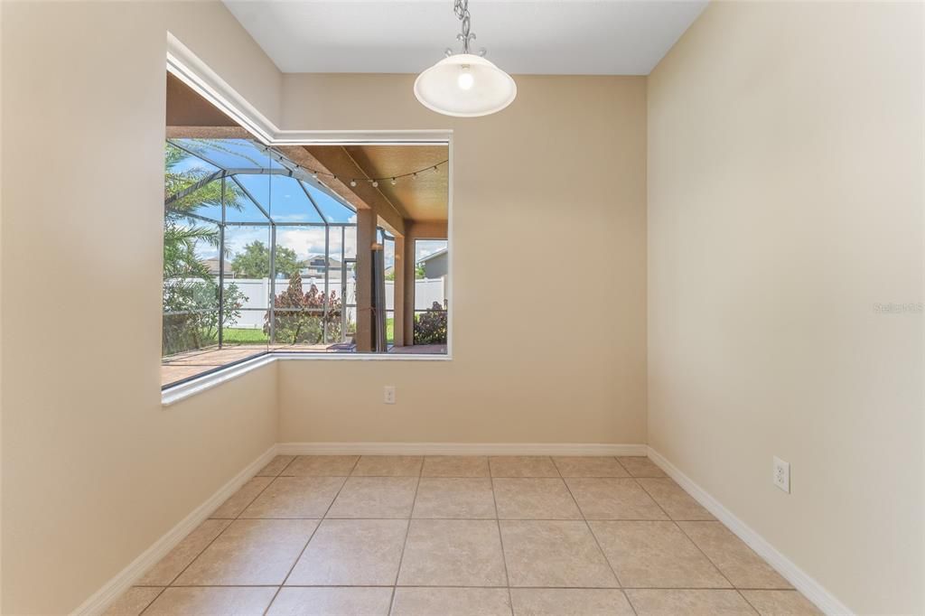 En Venta: $445,000 (4 camas, 3 baños, 2735 Pies cuadrados)