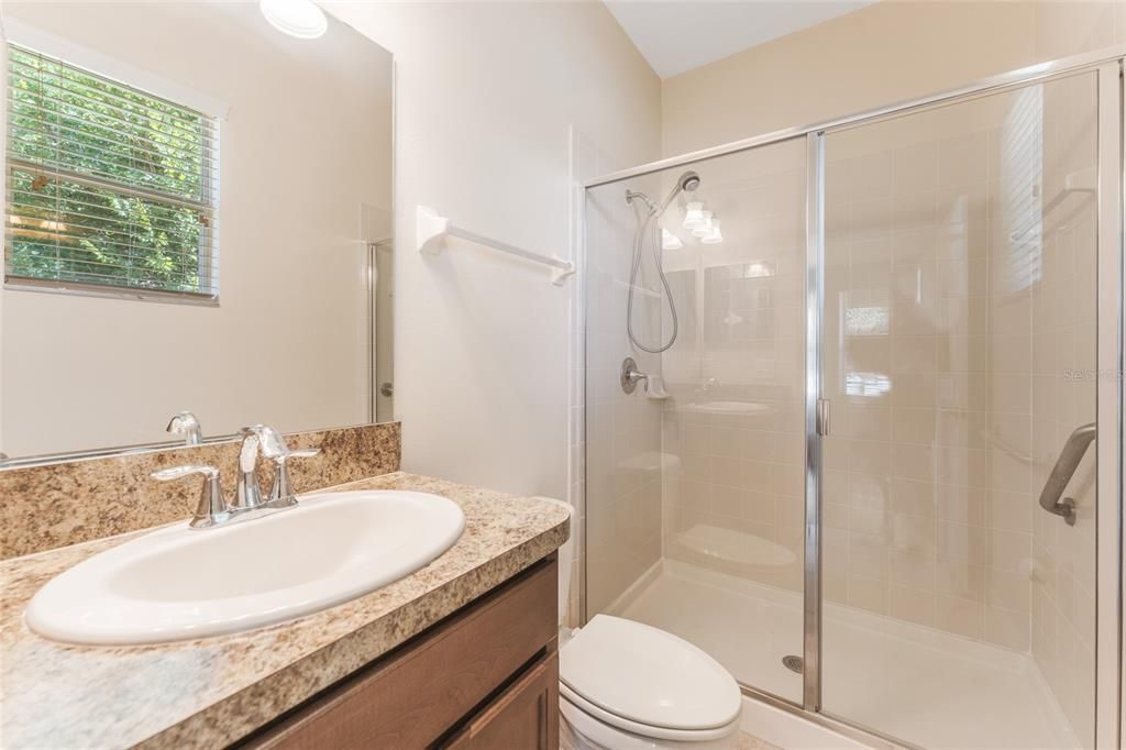 En Venta: $445,000 (4 camas, 3 baños, 2735 Pies cuadrados)