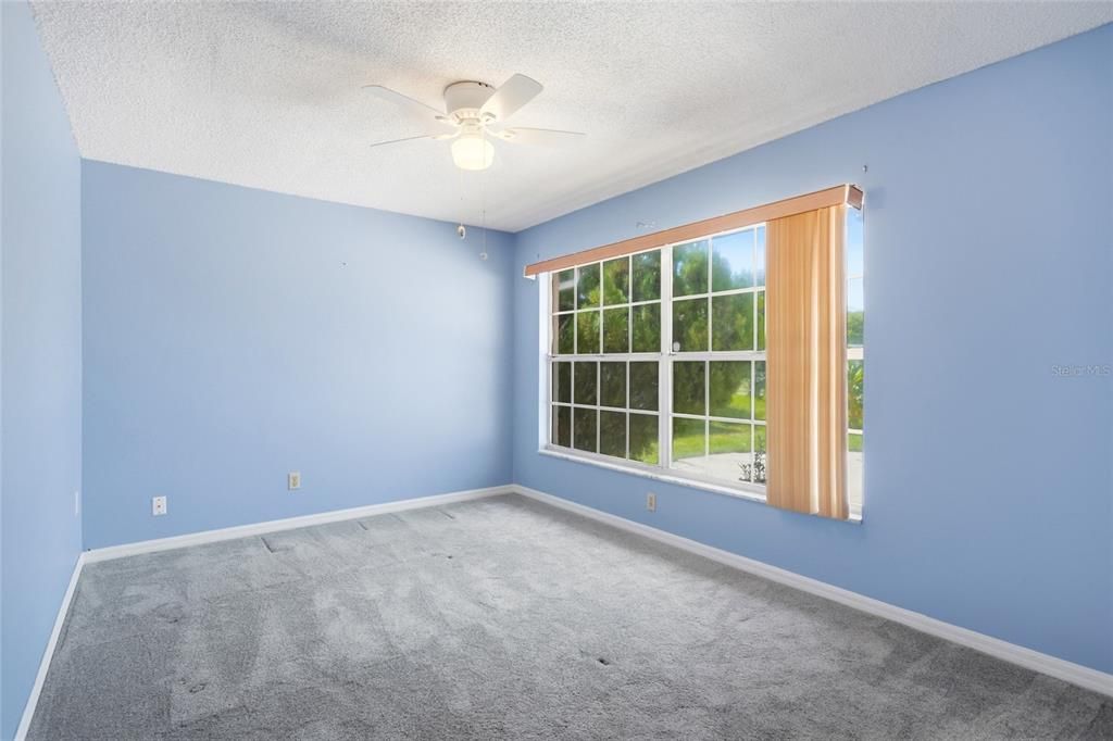 For Sale: $327,000 (3 beds, 2 baths, 1656 Square Feet)