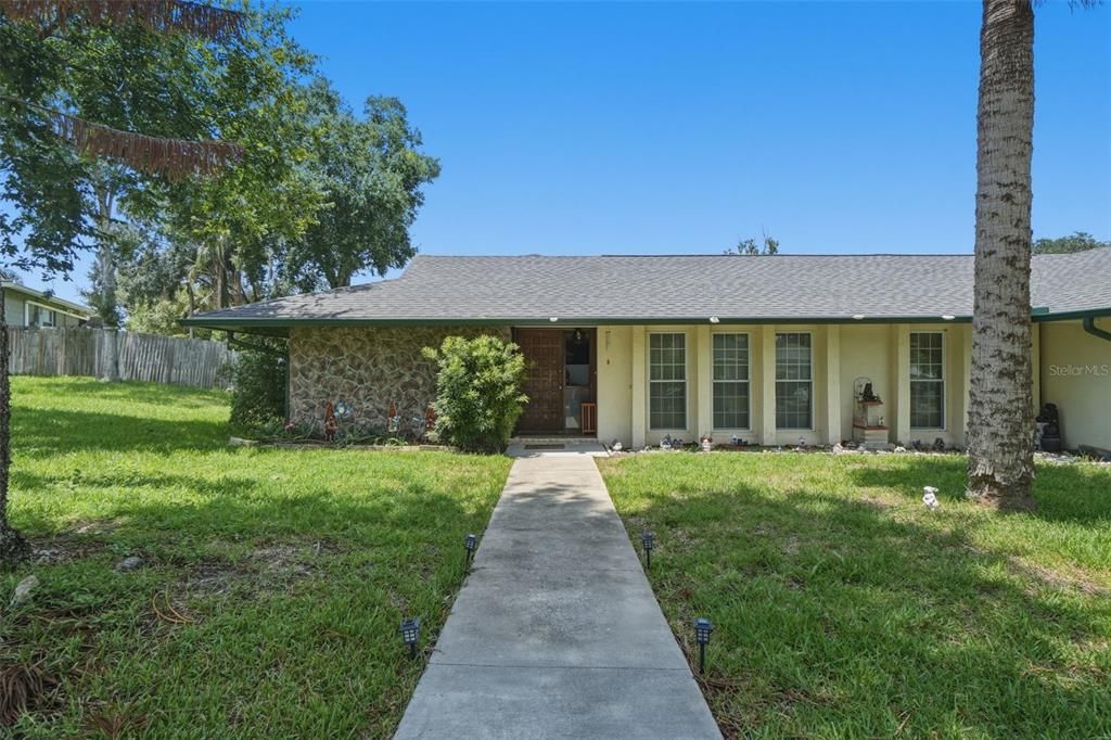 For Sale: $439,999 (3 beds, 2 baths, 1956 Square Feet)