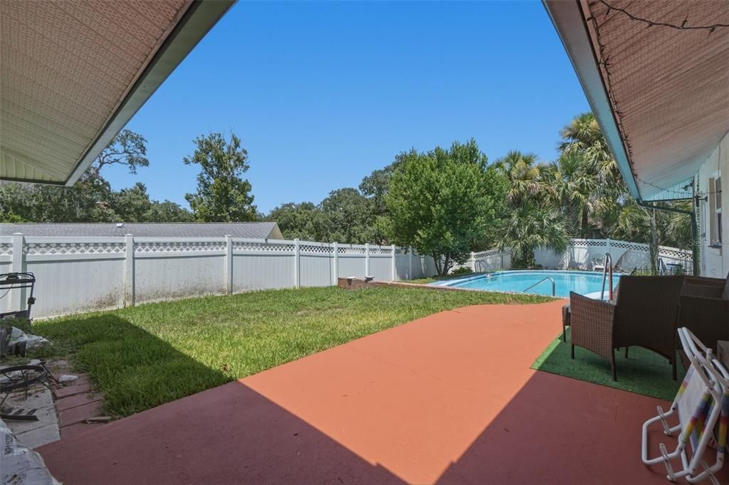 For Sale: $439,999 (3 beds, 2 baths, 1956 Square Feet)