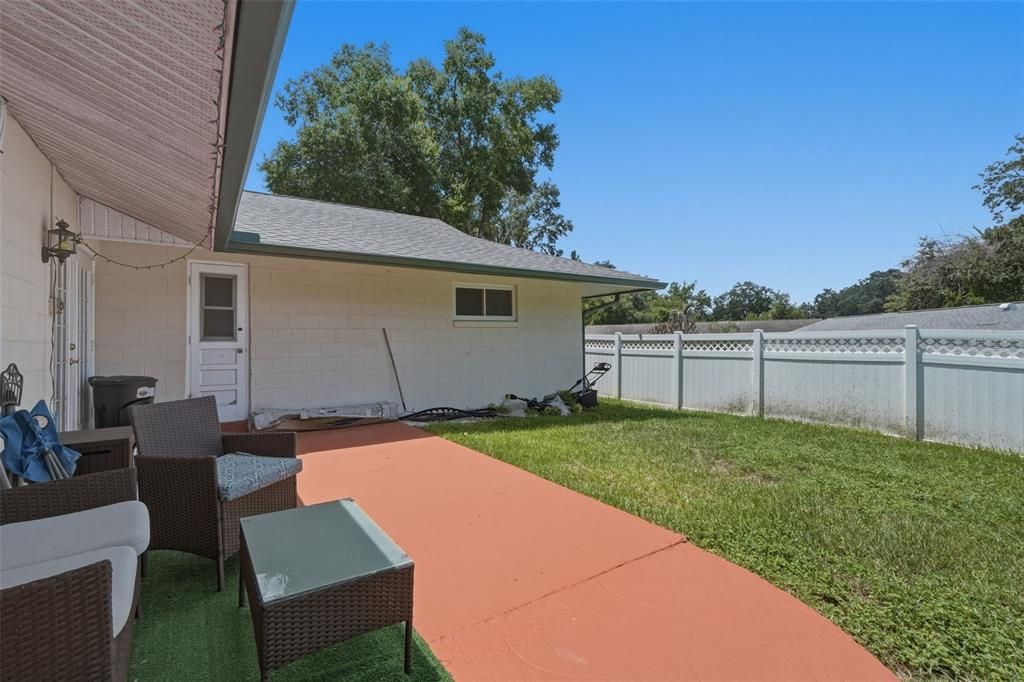 For Sale: $439,999 (3 beds, 2 baths, 1956 Square Feet)