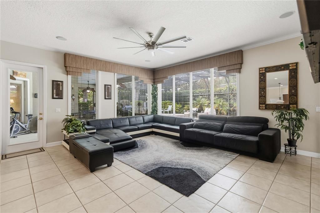 For Sale: $1,100,000 (4 beds, 3 baths, 3411 Square Feet)