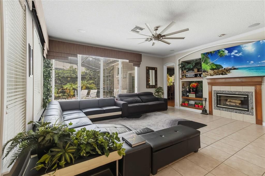 For Sale: $1,100,000 (4 beds, 3 baths, 3411 Square Feet)