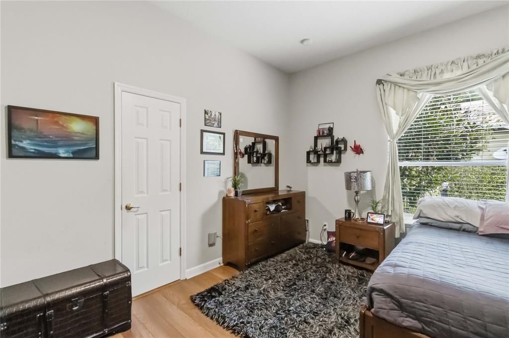 For Sale: $1,100,000 (4 beds, 3 baths, 3411 Square Feet)