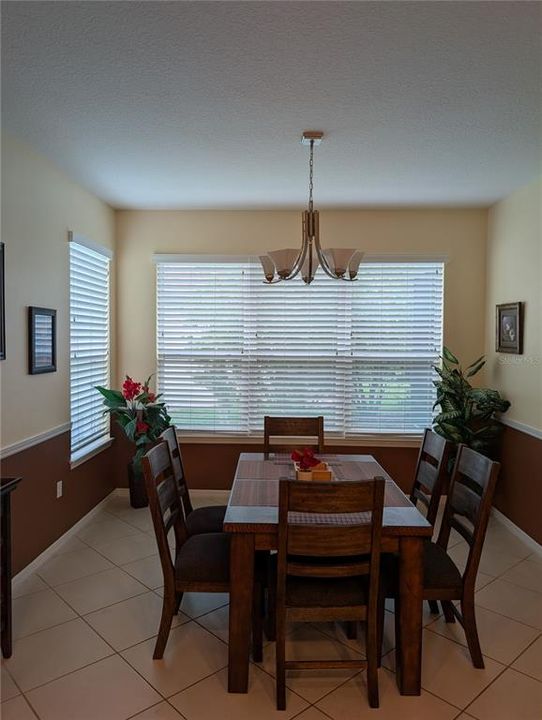 En Venta: $525,000 (4 camas, 3 baños, 2326 Pies cuadrados)