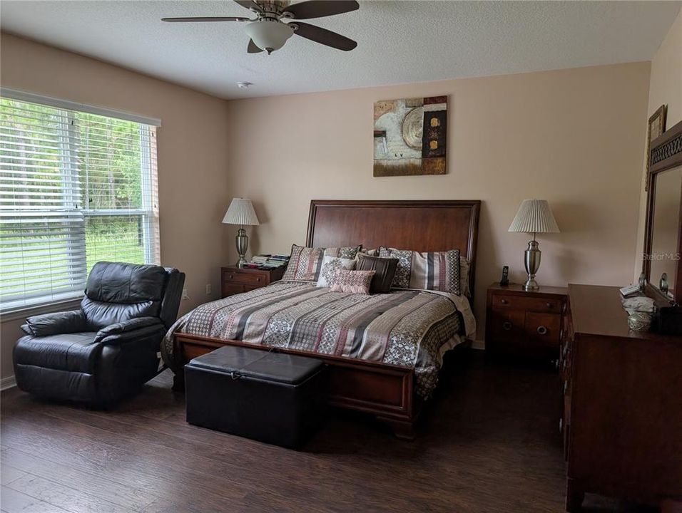 En Venta: $525,000 (4 camas, 3 baños, 2326 Pies cuadrados)