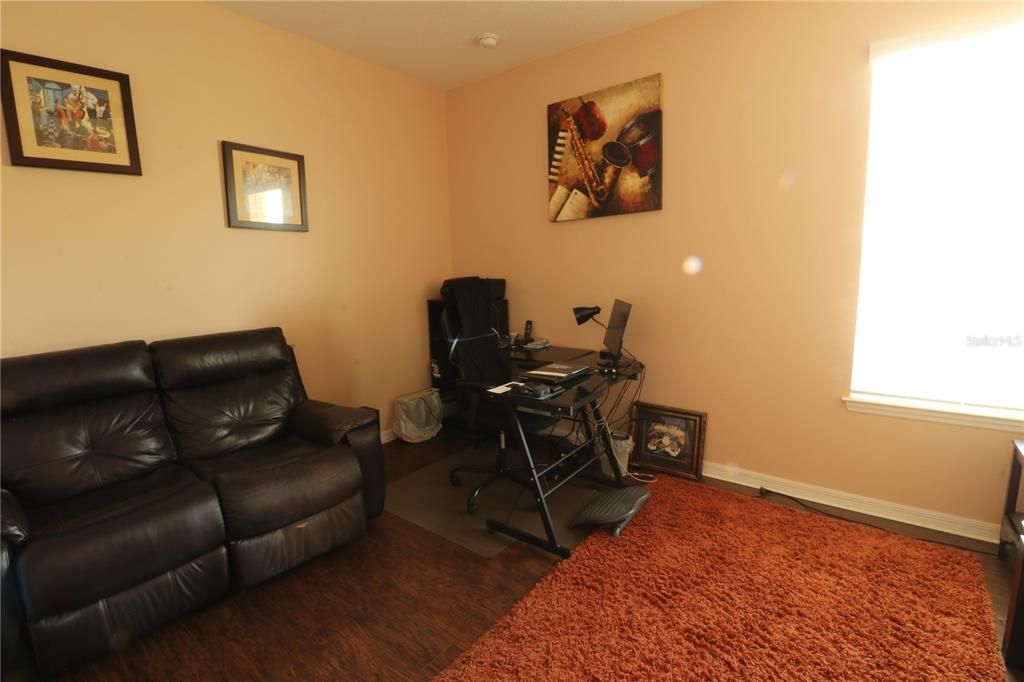 En Venta: $525,000 (4 camas, 3 baños, 2326 Pies cuadrados)