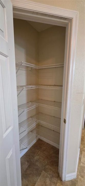 For Rent: $2,195 (3 beds, 2 baths, 1631 Square Feet)