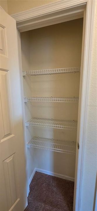 For Rent: $2,195 (3 beds, 2 baths, 1631 Square Feet)