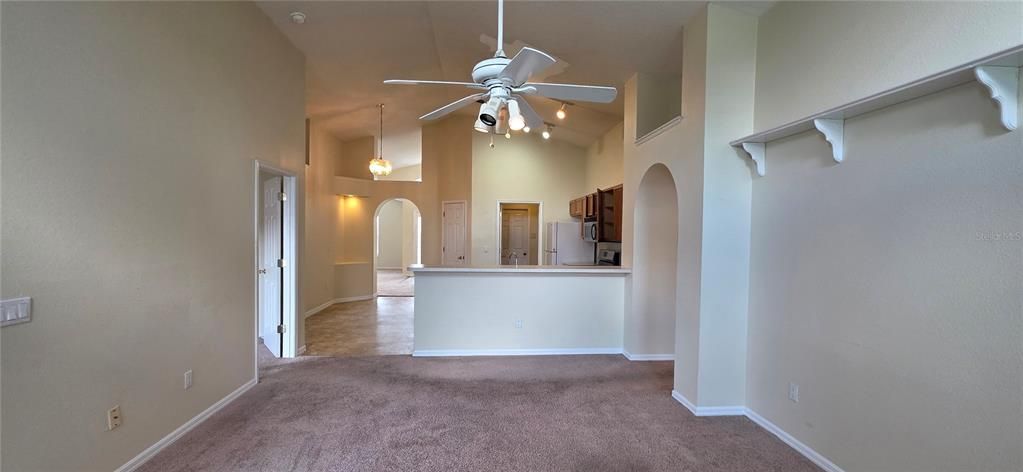 For Rent: $2,195 (3 beds, 2 baths, 1631 Square Feet)