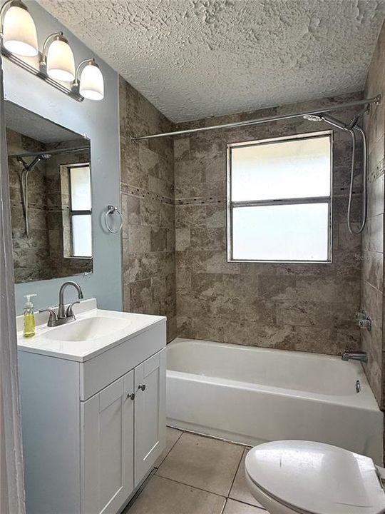For Rent: $1,695 (3 beds, 1 baths, 936 Square Feet)