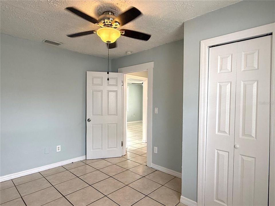 For Rent: $1,695 (3 beds, 1 baths, 936 Square Feet)