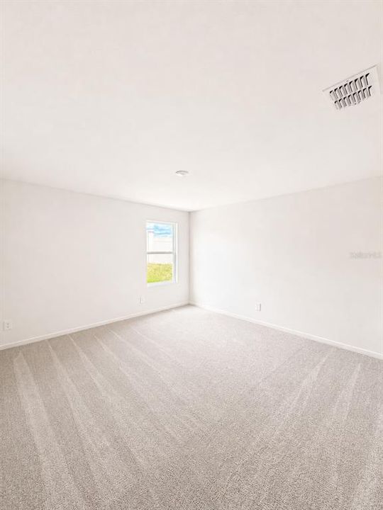 En Renta: $2,050 (4 camas, 2 baños, 1733 Pies cuadrados)