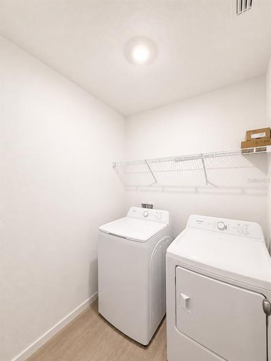 En Renta: $2,050 (4 camas, 2 baños, 1733 Pies cuadrados)