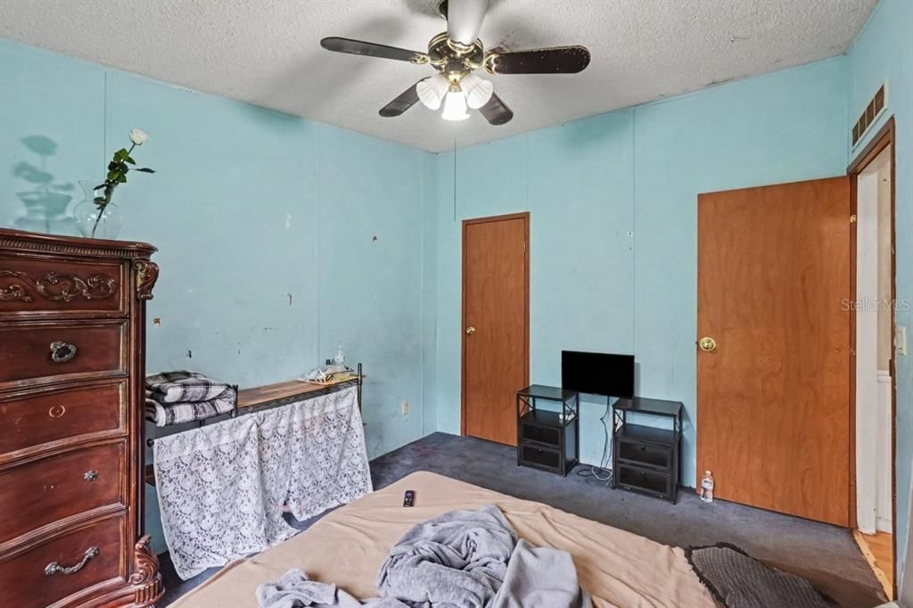 For Sale: $259,990 (3 beds, 2 baths, 1512 Square Feet)