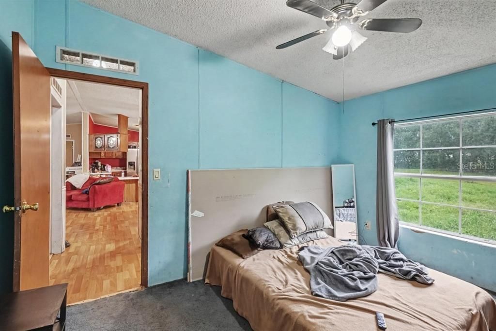 For Sale: $259,990 (3 beds, 2 baths, 1512 Square Feet)