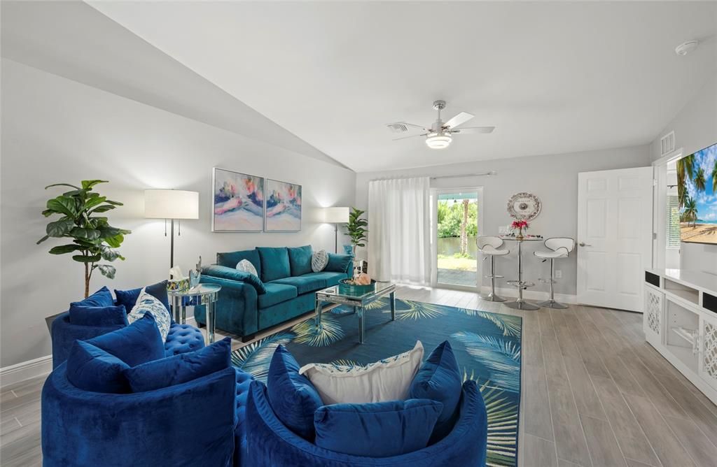 En Renta: $2,700 (3 camas, 2 baños, 1247 Pies cuadrados)