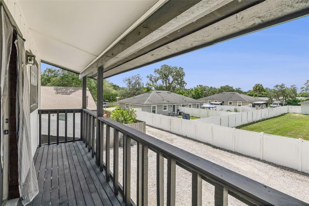 For Rent: $1,800 (2 beds, 1 baths, 1041 Square Feet)