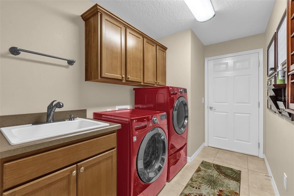 Active With Contract: $629,900 (3 beds, 2 baths, 1937 Square Feet)