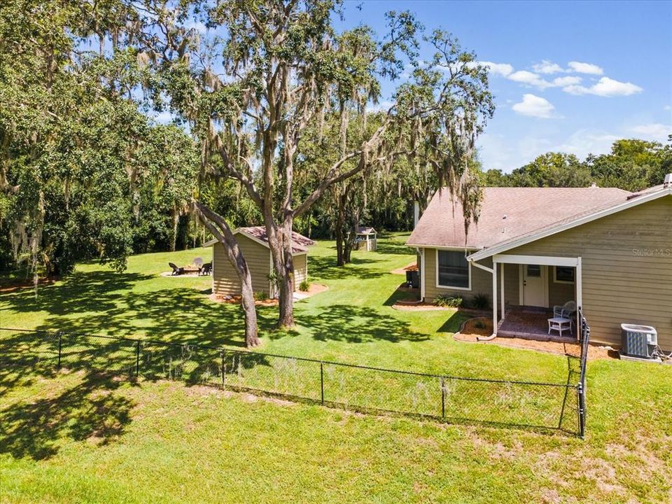 En Venta: $875,000 (5 camas, 3 baños, 3400 Pies cuadrados)