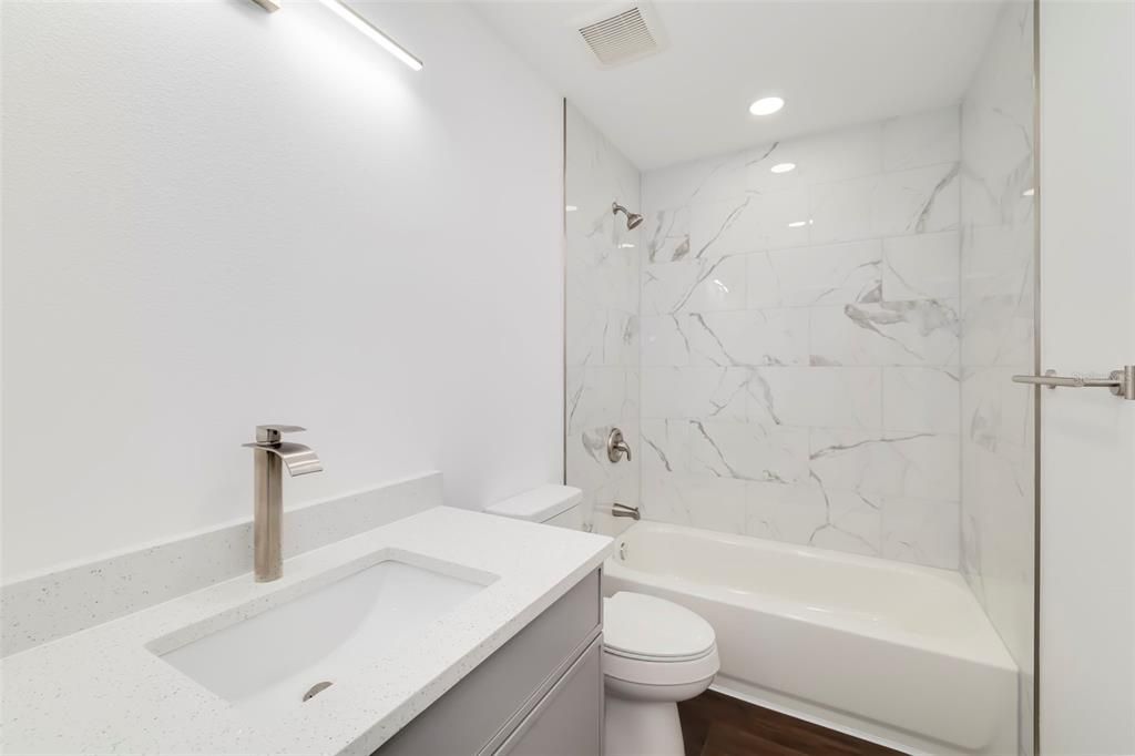 For Sale: $649,000 (6 beds, 0 baths, 2640 Square Feet)