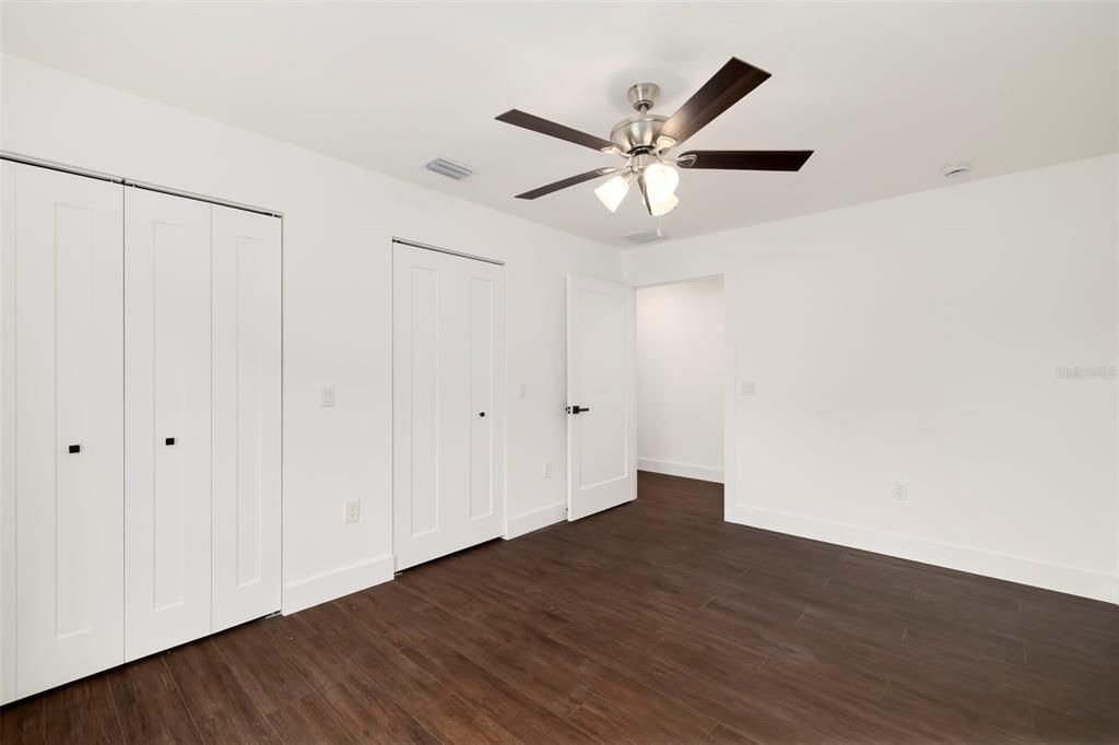 For Sale: $649,000 (6 beds, 0 baths, 2640 Square Feet)