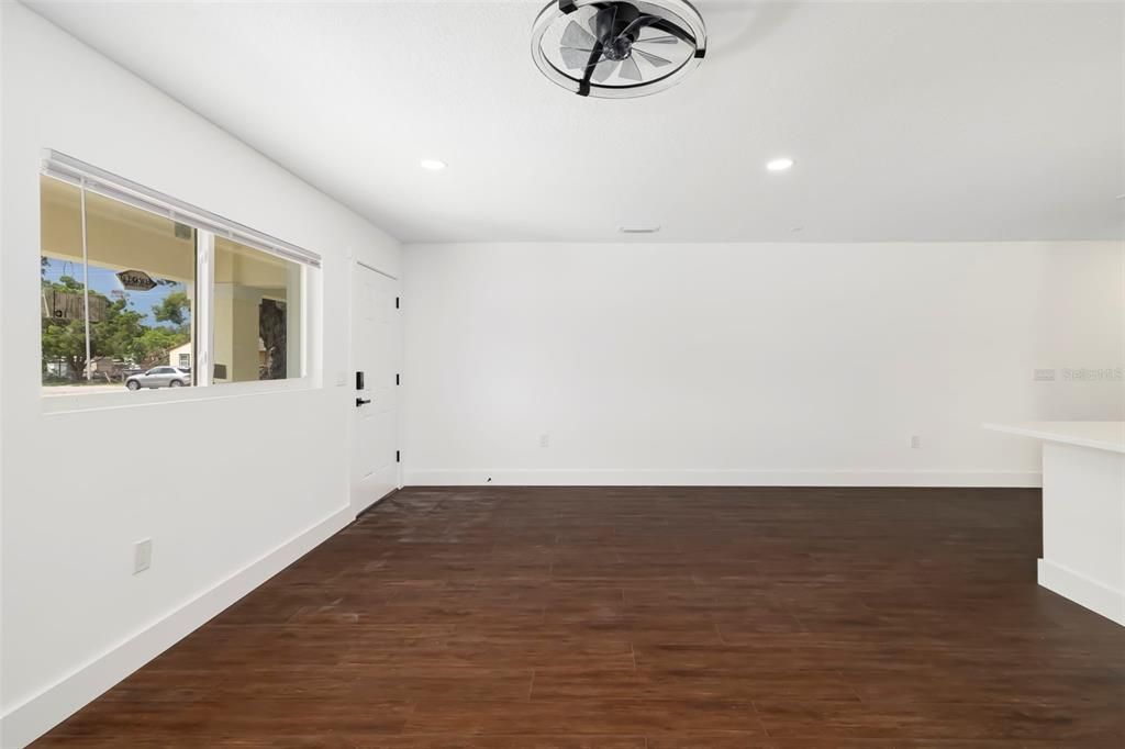 For Sale: $649,000 (6 beds, 0 baths, 2640 Square Feet)