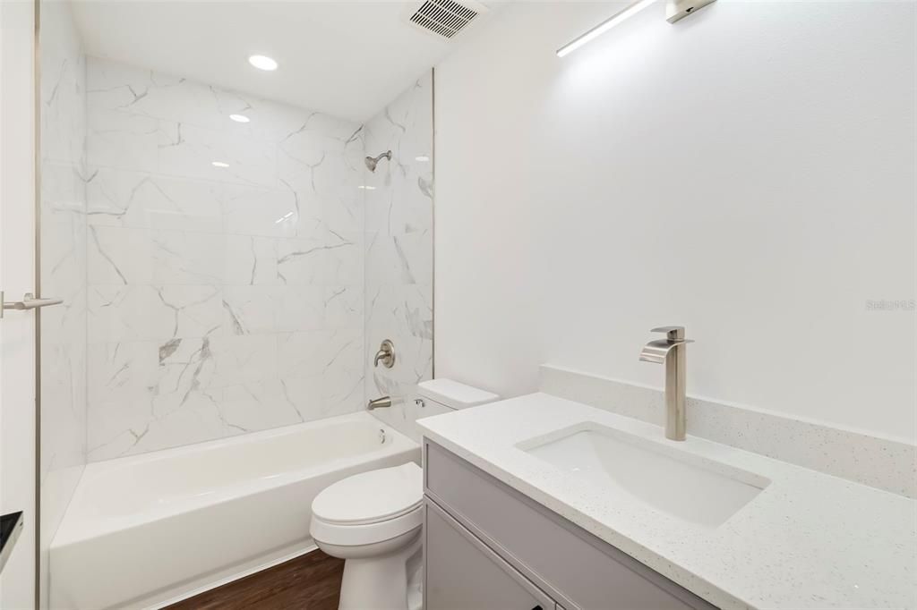 For Sale: $649,000 (6 beds, 0 baths, 2640 Square Feet)